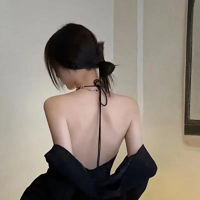 阿尔玛与狼